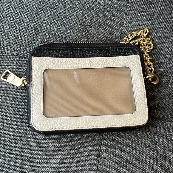 Ivory pebbled leather Coach bag with matching wristlet and ID/card holder. - Picture 8 of 9